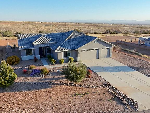 3rd image of 6757 E VAQUERO Circle