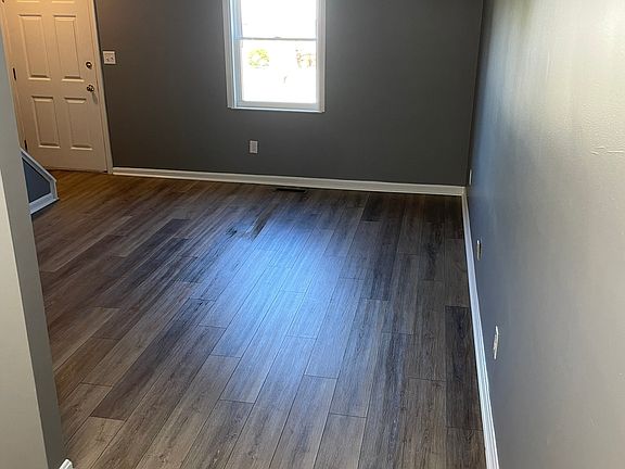 5th image of 59 Bustetter Dr