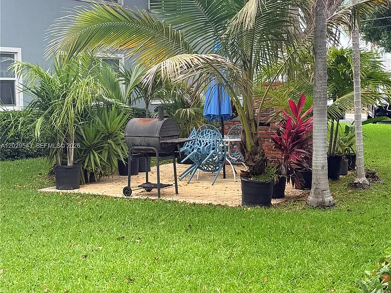 260 S Cypress Rd #108 — Photo 25