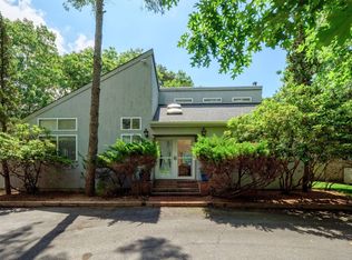 501 Sag Harbor Tpke, East Hampton, NY 11937