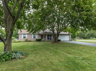 76 Red Leaf Dr, Rochester, NY 14624