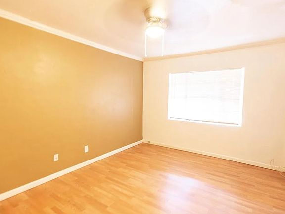 4th image of 602 E San Juan Ave