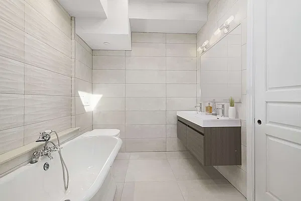 Sold by Compass | media 6