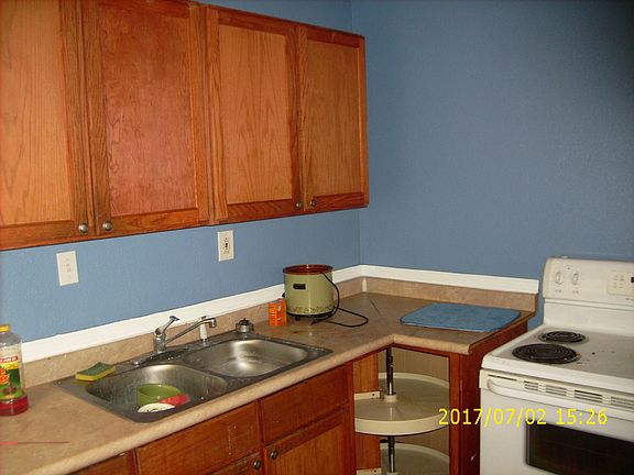 4th image of 1207 E 80th Ter