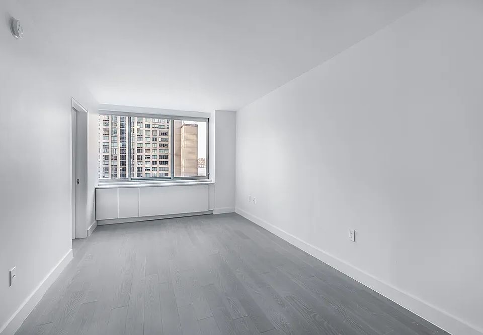1st image of 101 W End Ave #7Q
