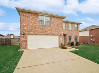 728 Partridge Dr, Saginaw, TX 76131