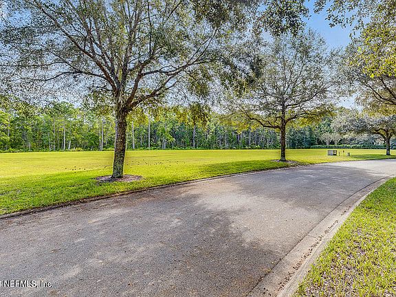 5th image of 5383 COMMISSIONERS Drive