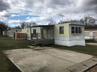 13636 Point Maple Dr, Wright City, MO 63390