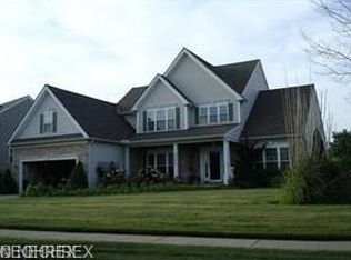33358 Bayberry Ct, Avon Lake, OH 44012