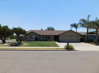 391 E Ash Ave, Hanford, CA