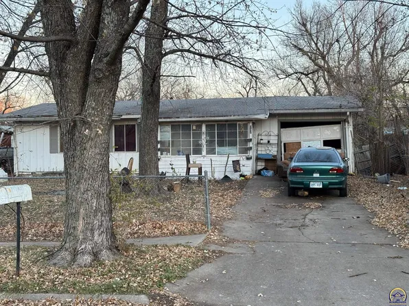 232 SE Winfield Ave, Topeka, KS 66607
