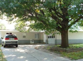5115 Benton St, Lincoln, NE 68504