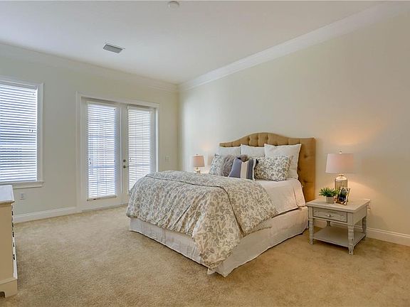 5th image of 520 Gilman Pl N