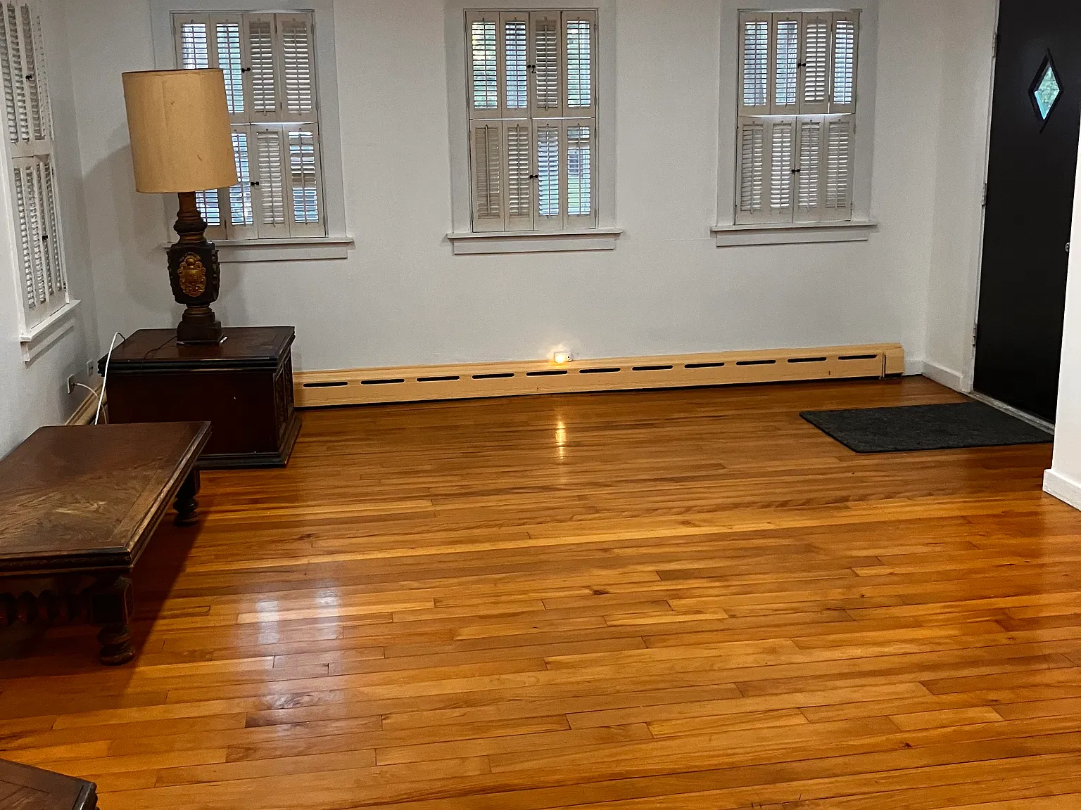 3 bed, 2200 sqft, $3,595 — Photo 3