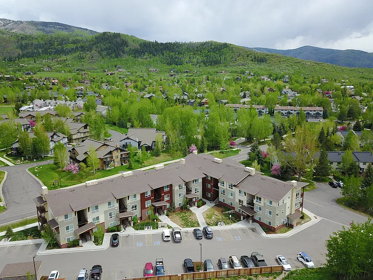 Skiview Place — Photo 5