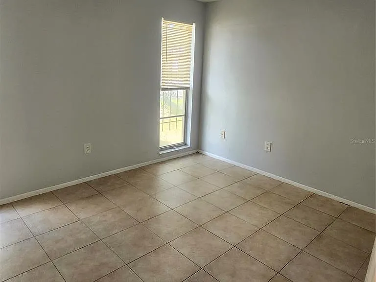 3154 Laird Dr — Photo 10