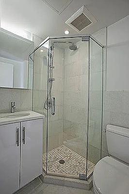 5th image of 81 Orchard St #18A