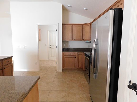 4th image of 2517 Ashville Ave