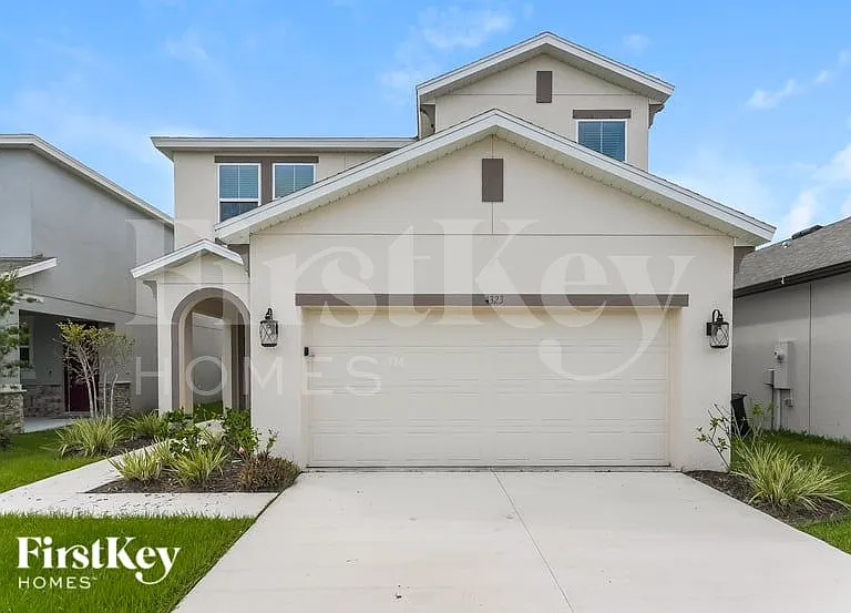 4323 Reisswood Loop — Photo 1