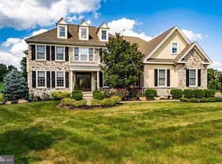 320 Spring Meadow Dr, West Chester, PA 19382