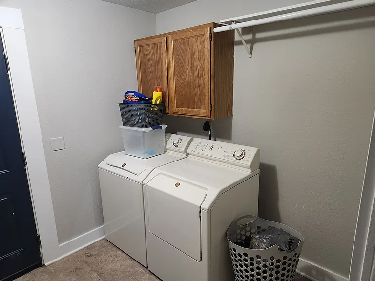 759 E Sumner St — Photo 12