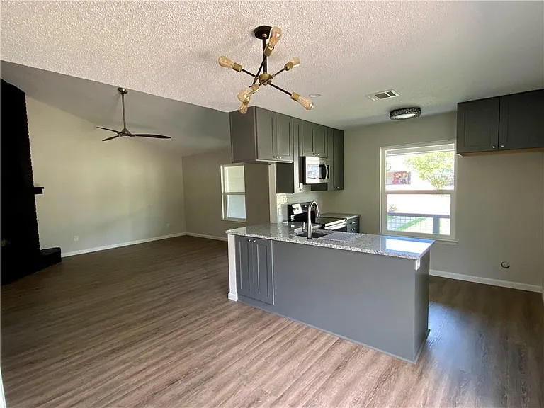 1715 Shadowview Dr #B — Photo 14