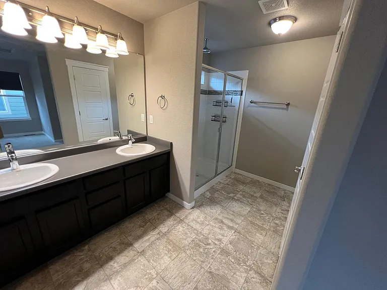 2466 Ellingwood Dr — Photo 19