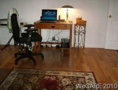 3rd image of 270 E Lincoln St #1