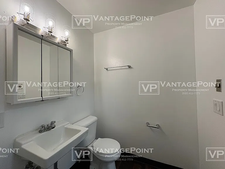 114 Victor St #16 — Photo 10