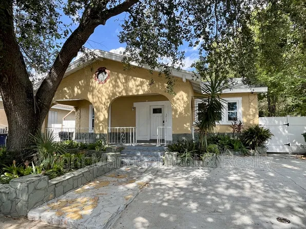 2913 W Tampa Bay Blvd, Tampa, FL 33607