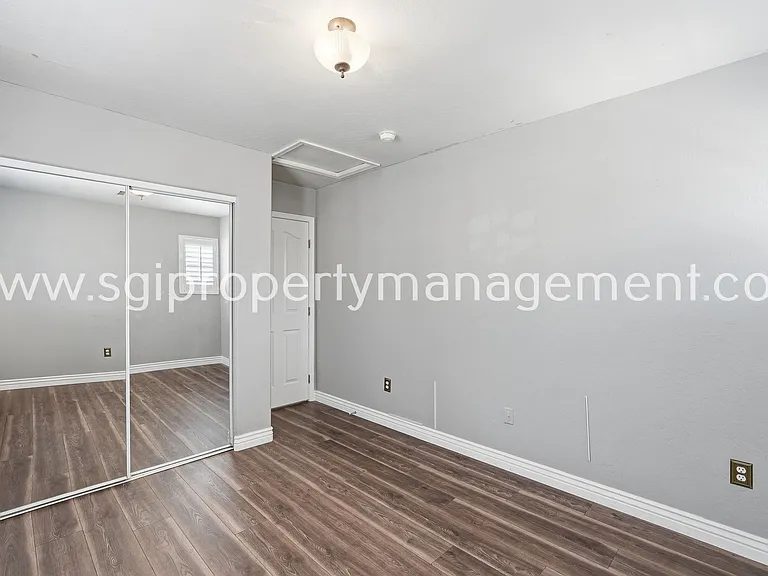 115 W Mountain Sage Dr — Photo 23