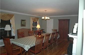 5th image of 754 Oak Valley Dr