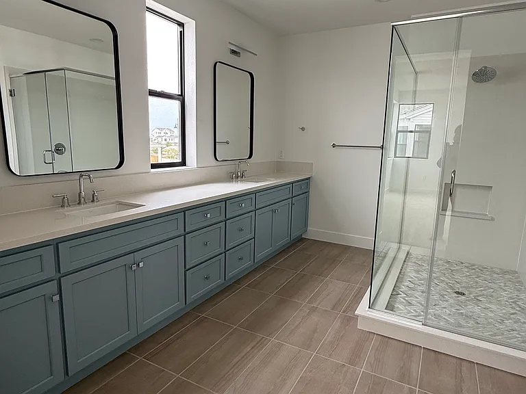 2320 Bayside Ave — Photo 12