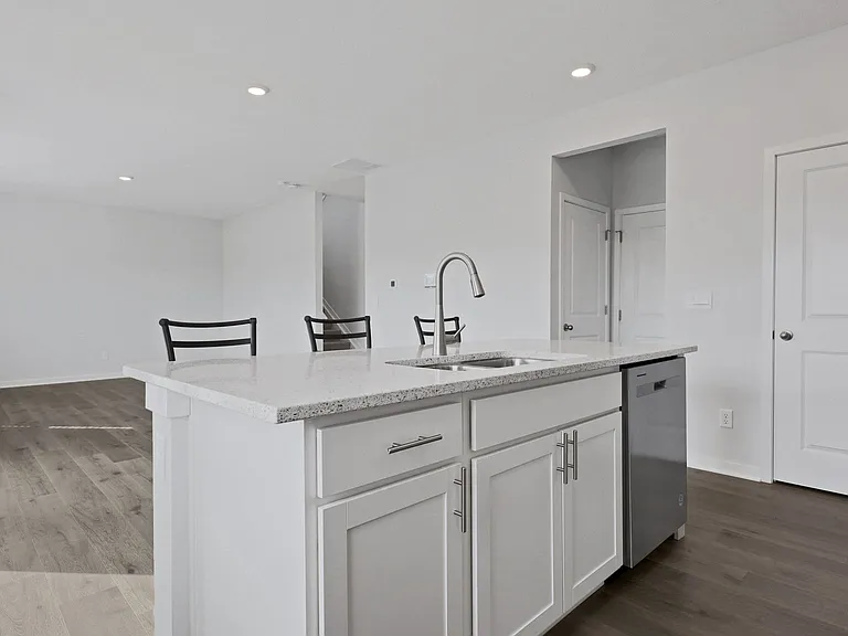 858 Sunny Vale Dr — Photo 7