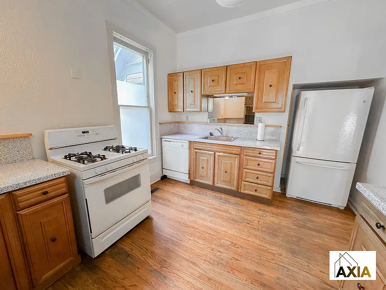403 Maxwell Ave #1 — Photo 3