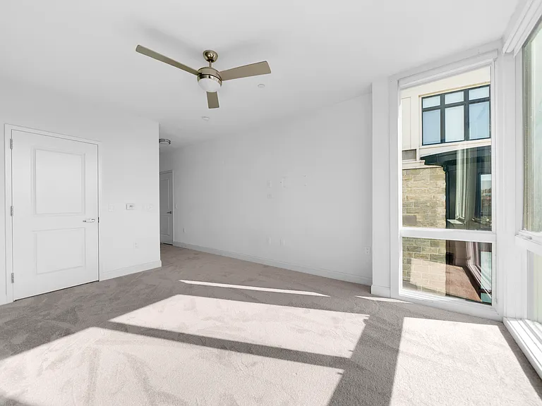 340A Old River Rd #414 — Photo 13