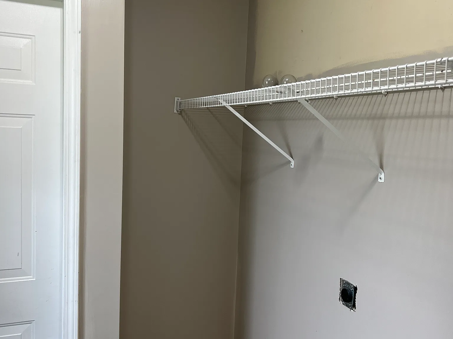 3 bed, 1425 sqft, $2,000 — Photo 2