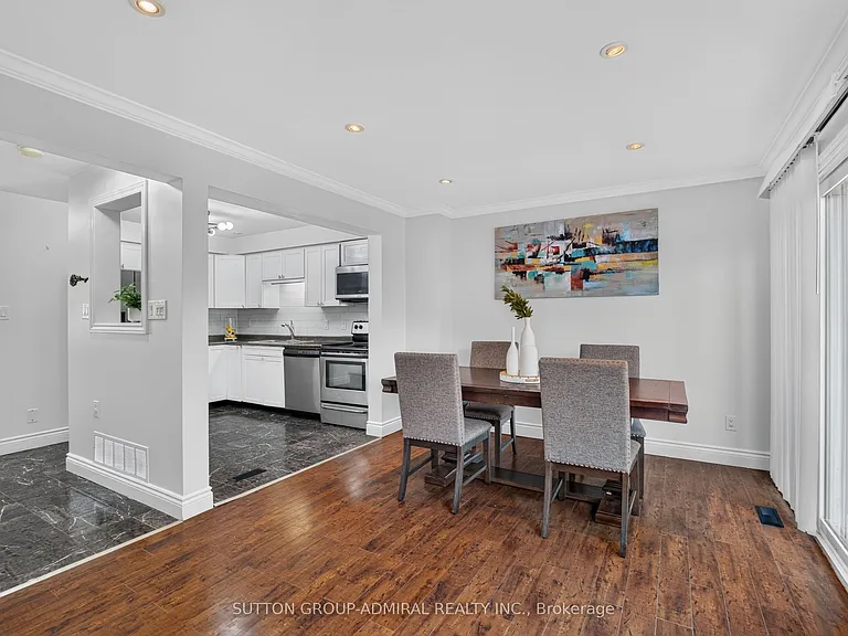 14 Mullis Cres — Photo 17