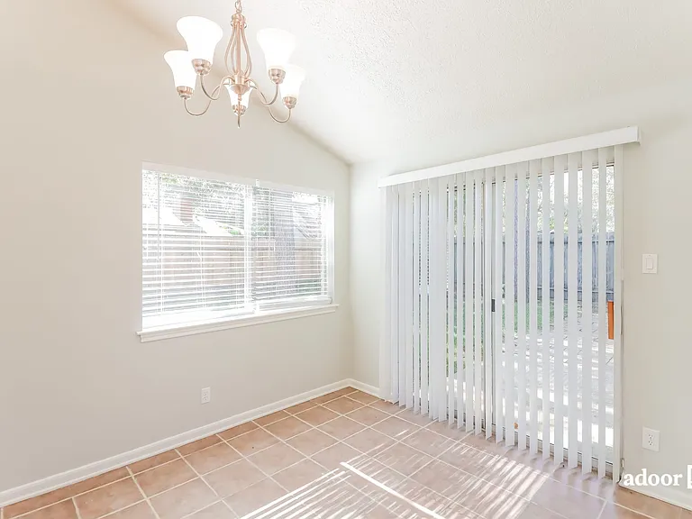 8119 Warren Rd — Photo 8