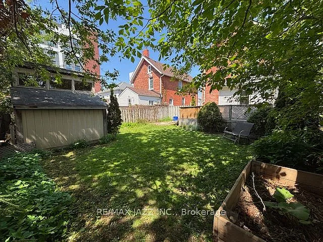 177 Athol St E — Photo 27