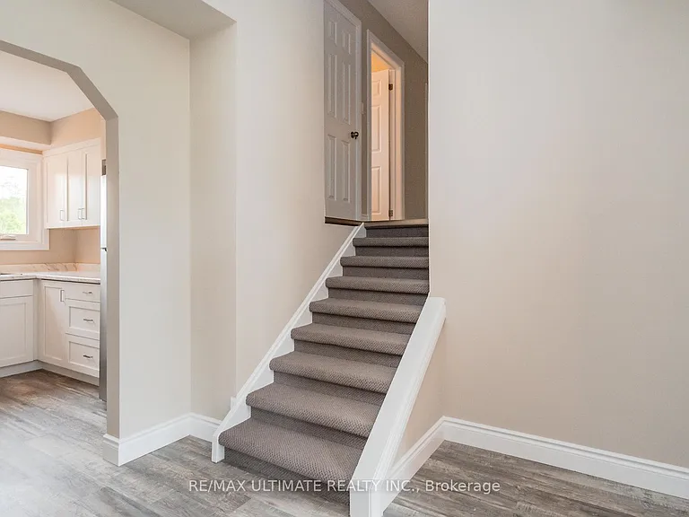 321 Warrington Rd — Photo 10