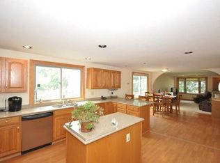 3420 S Clement Ave, Milwaukee, WI 53207