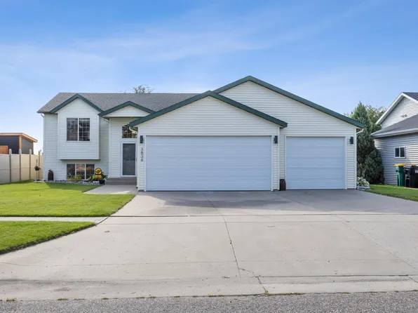 3834 12th St W, West Fargo, ND 58078