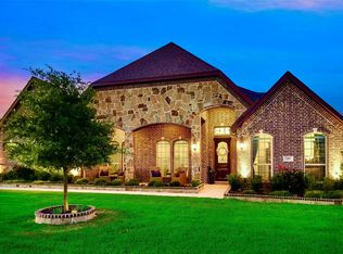 215 Stonegate Way, Red Oak, TX 75154