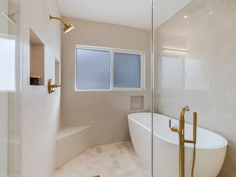 8417 Holy Cross Pl — Photo 21