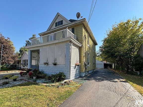 3rd image of 1100 E Corrington Ave