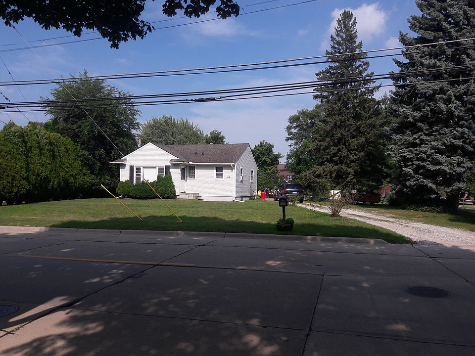 1st image of 270 N Rose St