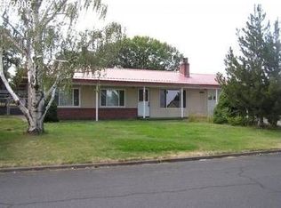 735 SW 28th St, Pendleton, OR 97801