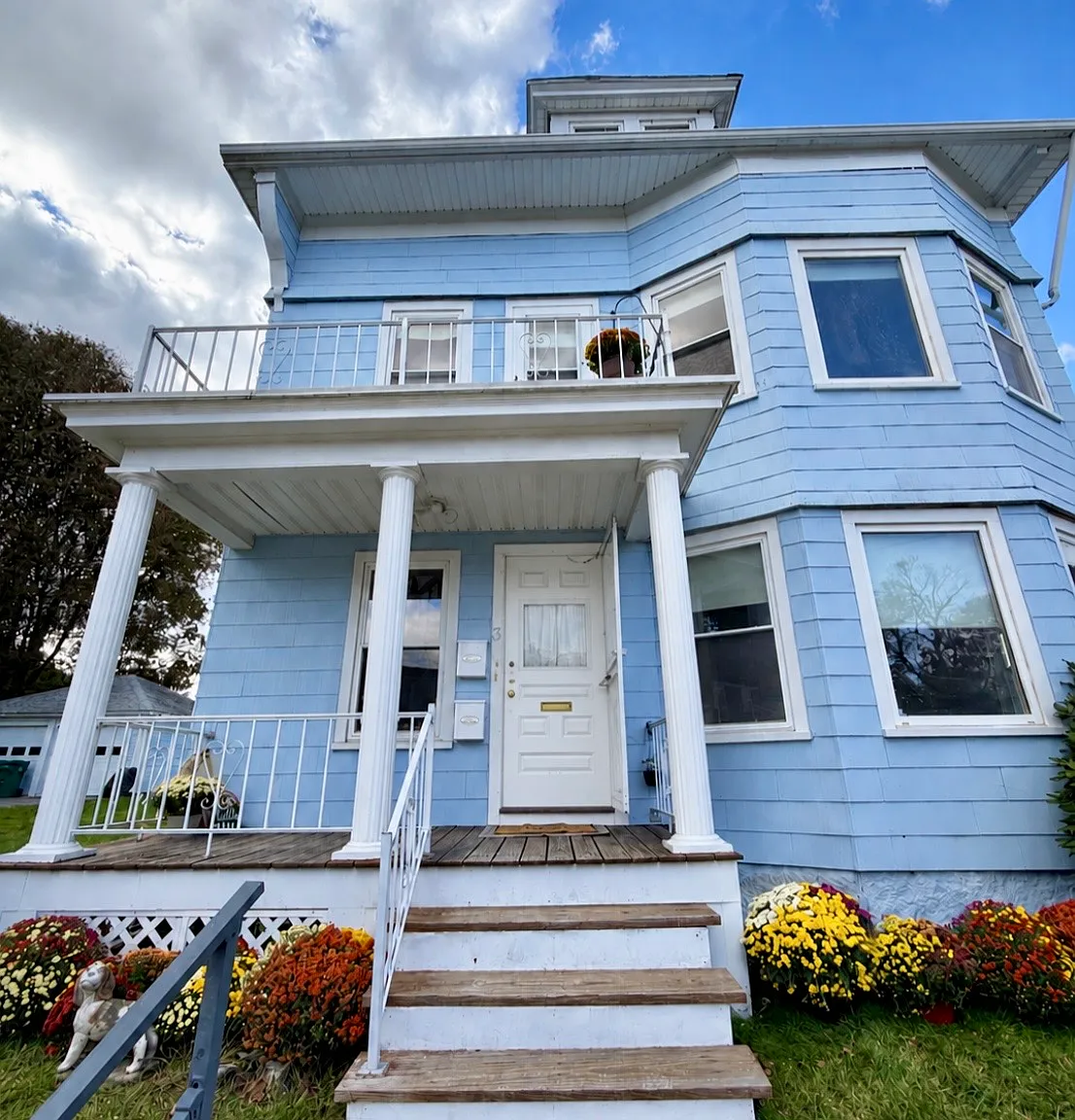 2 bed, 1310 sqft, $2,300 — Photo 1