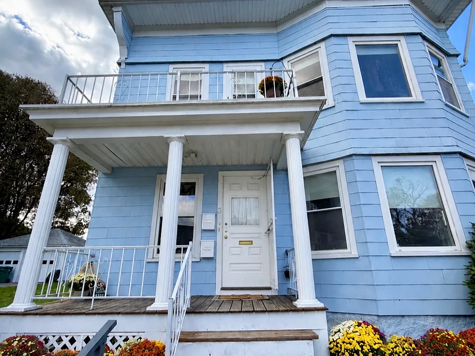3 Marion St #3B